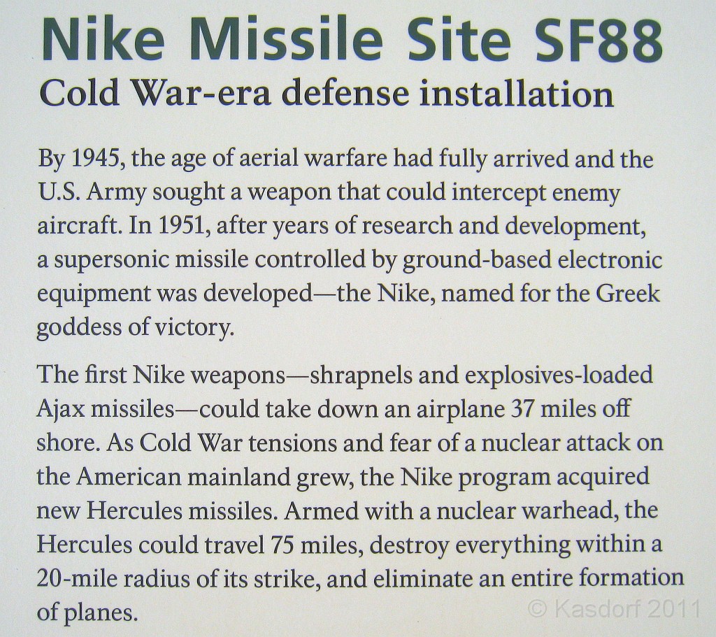 2011 Bay 2 Breakers Friday 1036.JPG - I was able to participate in the 100th annual running of the Bay to Breakers 12K race in San Francisco California. A weekend for sightseeing and racing.